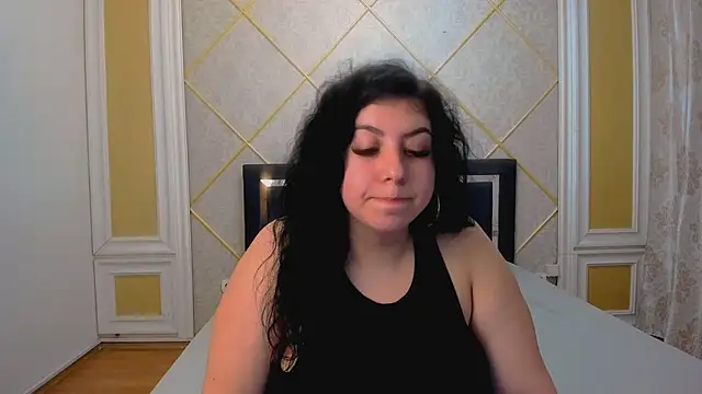 Snapshot of CurvyBabeXo chatting on 19, 10, 2025 CurvyBabeXo online show from 19, 10, 2025
