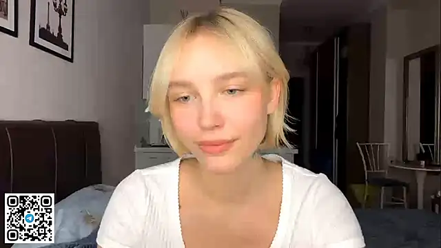 Snapshot of MelodyImam chatting on 24, 10, 2025 MelodyImam online show from 24, 10, 2025