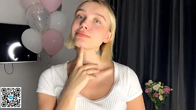 Snapshot of MelodyImam chatting on 21, 11, 2025 MelodyImam online show from 21, 11, 2025