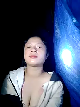 Snapshot of lisa-bae00 chatting on 28, 10, 2025 lisa-bae00 online show from 28, 10, 2025