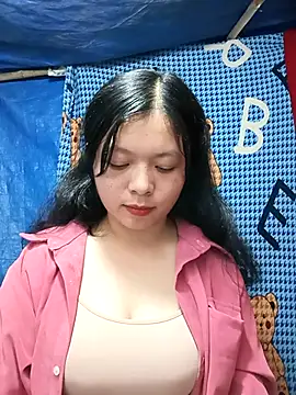 Snapshot of lisa-bae00 chatting on 26, 11, 2025 lisa-bae00 online show from 26, 11, 2025