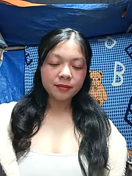 Snapshot of lisa-bae00 chatting on 28, 11, 2025 lisa-bae00 online show from 28, 11, 2025