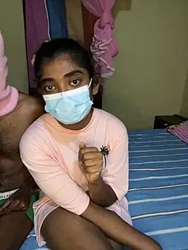 Snapshot of couplesexroom chatting on 3, 11, 2025 couplesexroom online show from 3, 11, 2025