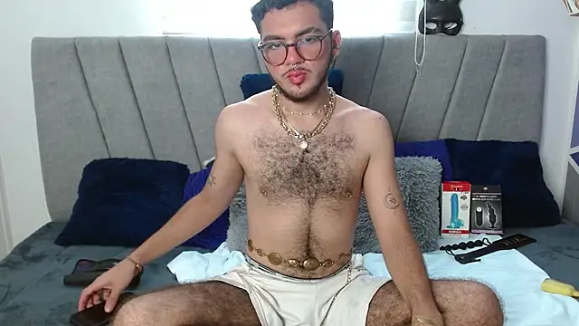 Zac Golden online show from 3, 11, 2025