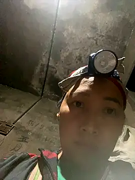 Snapshot of Top_x chatting on 7, 11, 2025 Top x online show from 7, 11, 2025