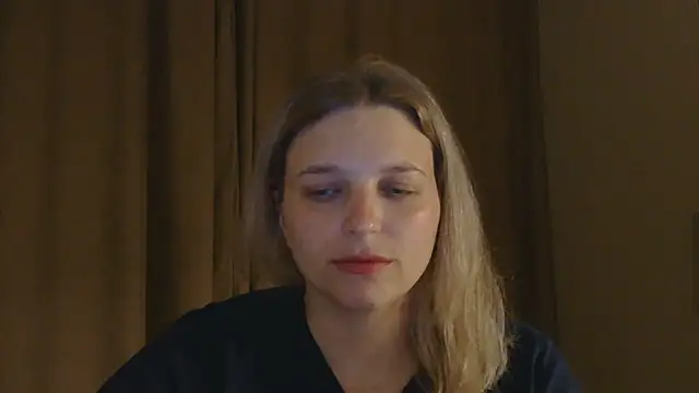 Snapshot of ElisSky301 chatting on 13, 5, 2026 ElisSky301 online show from 13, 5, 2026