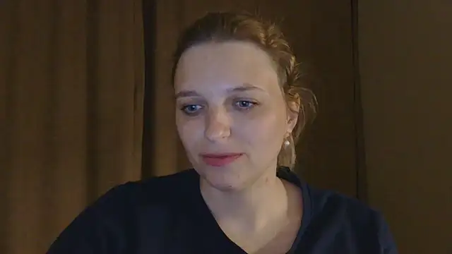 Snapshot of ElisSky301 chatting on 15, 5, 2026 ElisSky301 online show from 15, 5, 2026