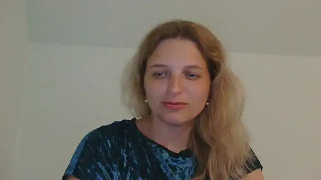 Snapshot of ElisSky301 chatting on 1, 6, 2026 ElisSky301 online show from 1, 6, 2026