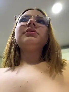 Snapshot of Beella1_ chatting on 13, 7, 2026 Beella1 online show from 13, 7, 2026