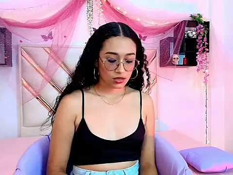 ZOEH ROSS online show from 22, 10, 2025