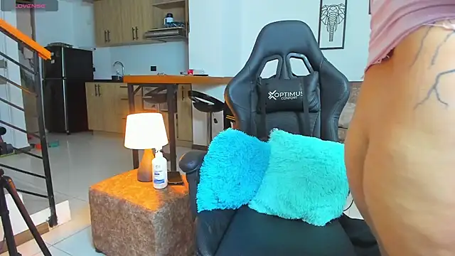 amber kholin online show from 24, 11, 2025