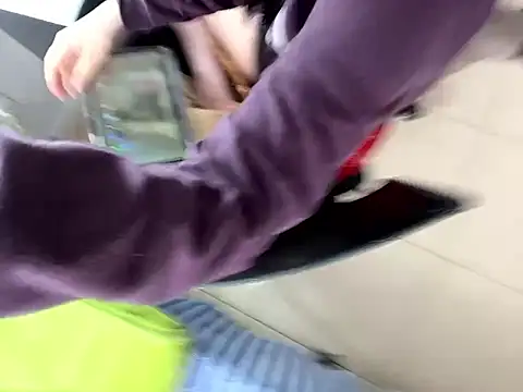 Snapshot of Selena_Roa chatting on 3, 2, 2026 Selena Roa online show from 3, 2, 2026