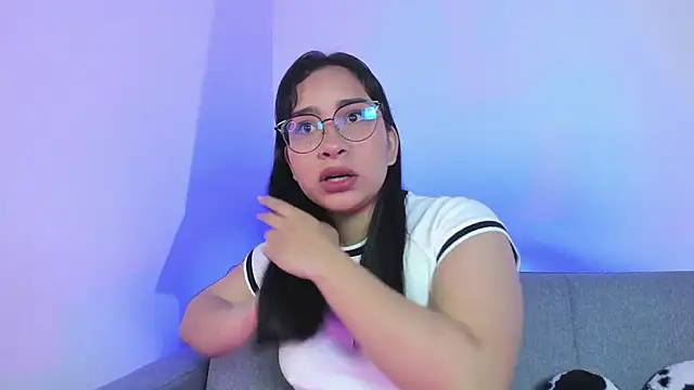 miah storm online show from 17, 12, 2025