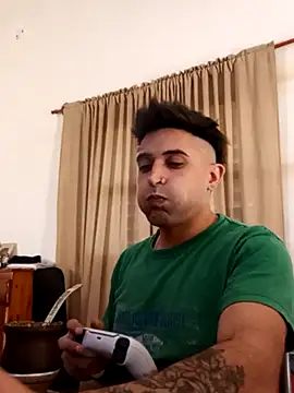 Snapshot of EliNico20x chatting on 22, 10, 2025 EliNico20x online show from 22, 10, 2025