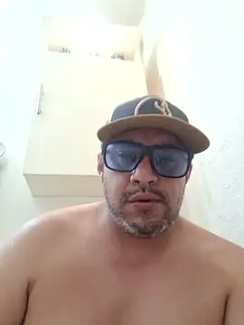 Snapshot of Manu2412 chatting on 27, 10, 2025 Manu2412 online show from 27, 10, 2025