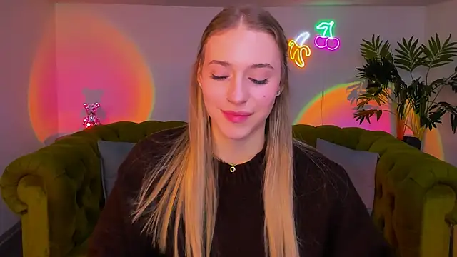 sassy cutie online show from 2, 12, 2025