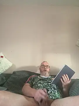 fortheloveofheels74 online show from 2, 4, 2026