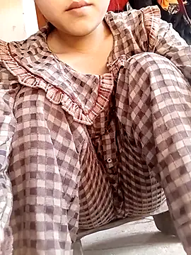 Quynhsumon online show from 6, 4, 2026