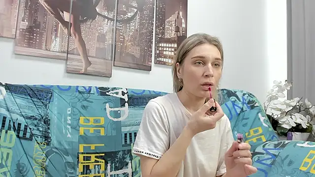 Tenderly Sophie online show from 8, 3, 2026