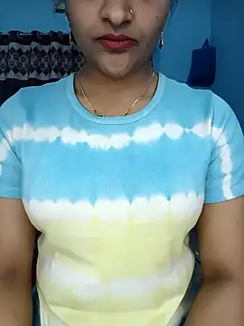 Snapshot of CoupleShow_432 chatting on 2, 2, 2026 CoupleShow 432 online show from 2, 2, 2026