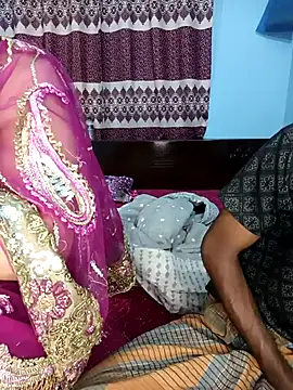 Snapshot of CoupleShow_432 chatting on 7, 2, 2026 CoupleShow 432 online show from 7, 2, 2026