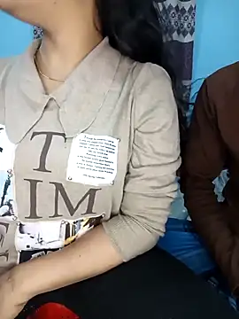 Snapshot of CoupleShow_432 chatting on 9, 2, 2026 CoupleShow 432 online show from 9, 2, 2026