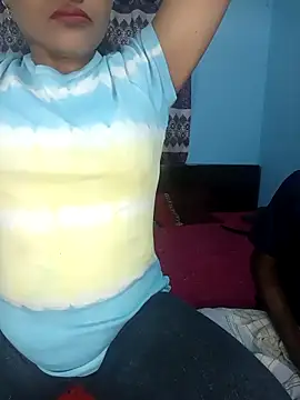 Snapshot of CoupleShow_432 chatting on 11, 2, 2026 CoupleShow 432 online show from 11, 2, 2026