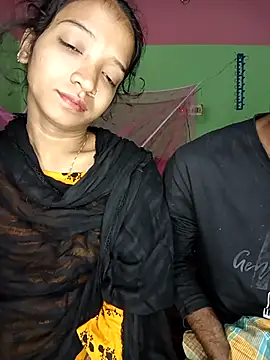 Snapshot of CoupleShow_432 chatting on 27, 2, 2026 CoupleShow 432 online show from 27, 2, 2026