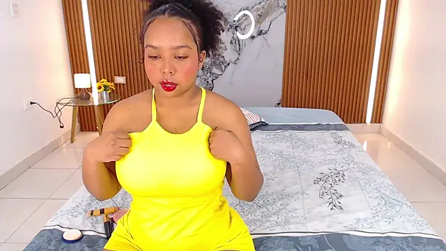 Snapshot of rosselyn_ chatting on 22, 2, 2026 rosselyn online show from 22, 2, 2026