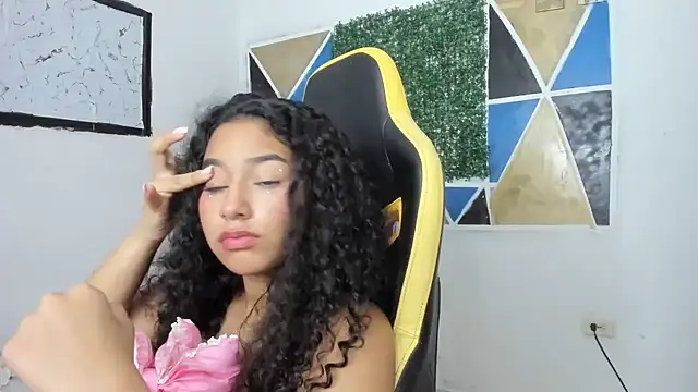 Snapshot of emily_stars1 chatting on 19, 2, 2026 emily stars1 online show from 19, 2, 2026