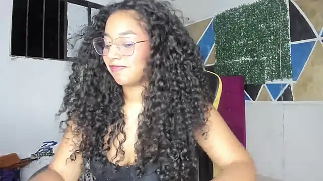 Snapshot of emily_stars1 chatting on 2, 3, 2026 emily stars1 online show from 2, 3, 2026