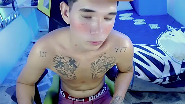 Snapshot of gio_badboy chatting on 22, 10, 2025 gio badboy online show from 22, 10, 2025