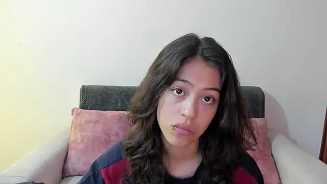 emily jonessxx online show from 28, 11, 2025