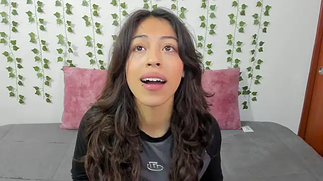 emily jonessxx online show from 28, 2, 2026