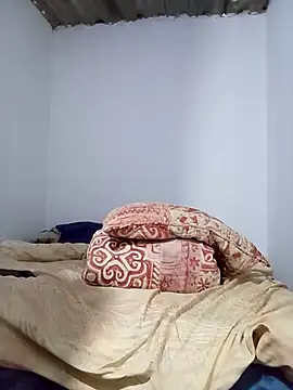 Snapshot of cami_3008 chatting on 13, 11, 2025 cami 3008 online show from 13, 11, 2025