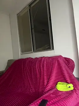 Snapshot of dorneles20 chatting on 16, 12, 2025 dorneles20 online show from 16, 12, 2025