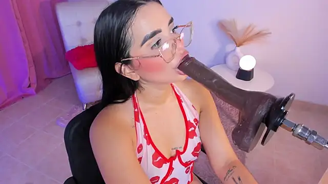 laana foxx online show from 28, 10, 2025