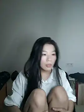 Snapshot of yuanbaby_x chatting on 30, 10, 2025 yuanbaby x online show from 30, 10, 2025