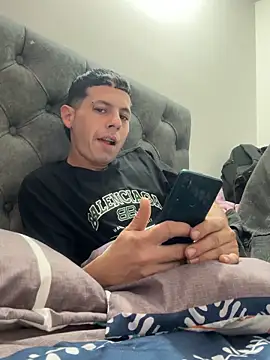 Snapshot of Yeison_8012 chatting on 14, 3, 2026 Yeison 8012 online show from 14, 3, 2026