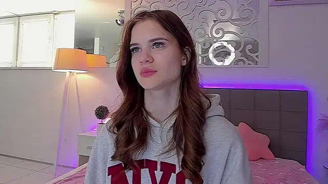 LuisaClover online show from 14, 4, 2026