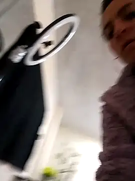 Emmy Palacios online show from 6, 1, 2026