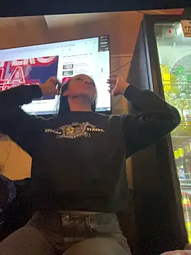 Lia  white online show from 2, 12, 2025