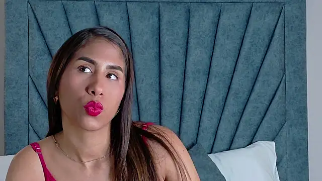 Snapshot of Renata-DeLaTorre chatting on 24, 10, 2025 Renata-DeLaTorre online show from 24, 10, 2025