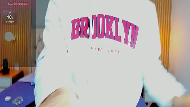 Maxii18  online show from 7, 1, 2026