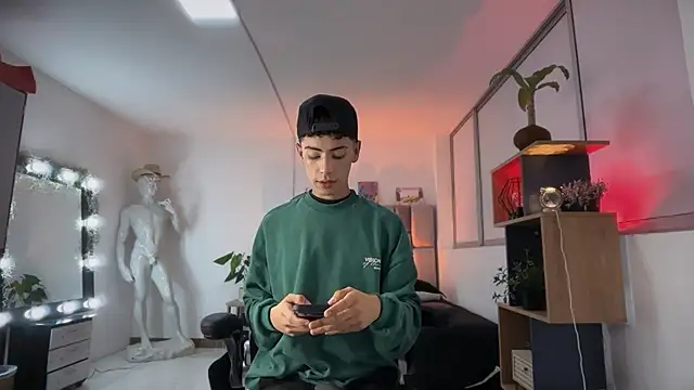 Sebastian Reed online show from 1, 3, 2026