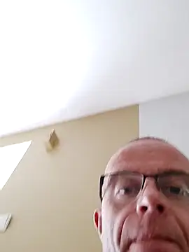 Snapshot of Breizh5605 chatting on 26, 10, 2025 Breizh5605 online show from 26, 10, 2025