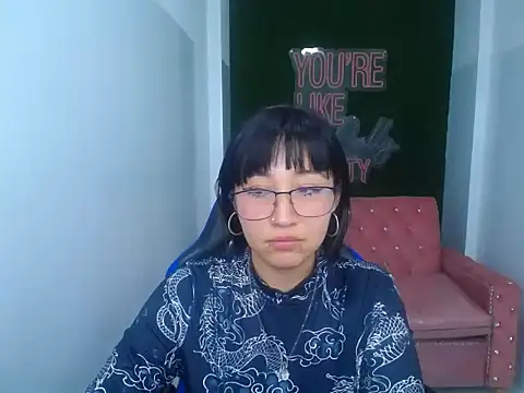 Snapshot of isabella_smith_t chatting on 22, 10, 2025 isabella smith t online show from 22, 10, 2025