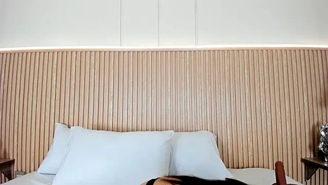 NahimiThompson online show from 27, 2, 2026