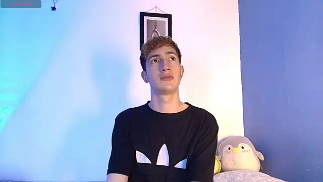 Snapshot of Erick_Taylor3 chatting on 7, 6, 2026 Erick Taylor3 online show from 7, 6, 2026