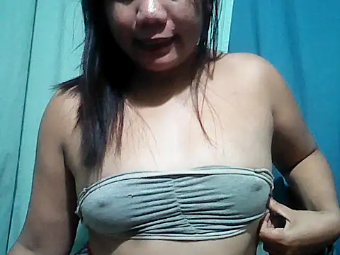 Snapshot of lady_pam2025 chatting on 20, 4, 2026 lady pam2025 online show from 20, 4, 2026